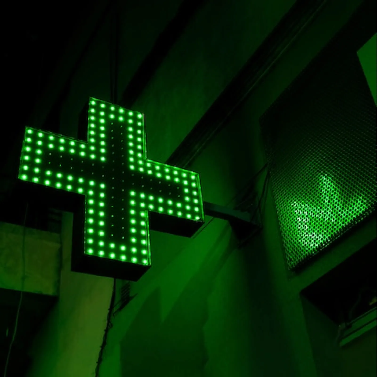Fotografía de un rótulo de farmacia para describir Música para farmacias
