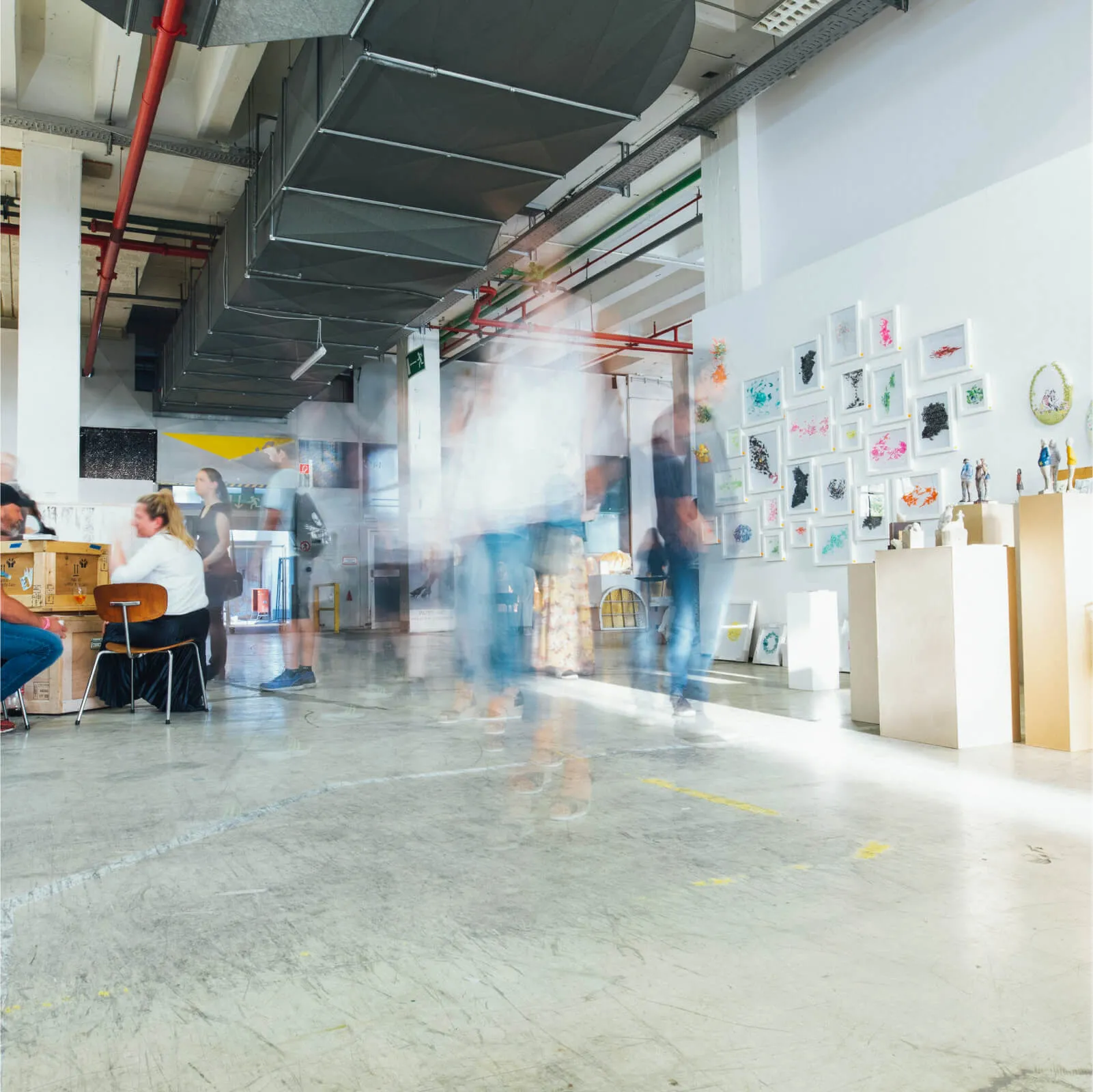 Foto che mostra un'area espositiva per descrivere la Musica per Showroom